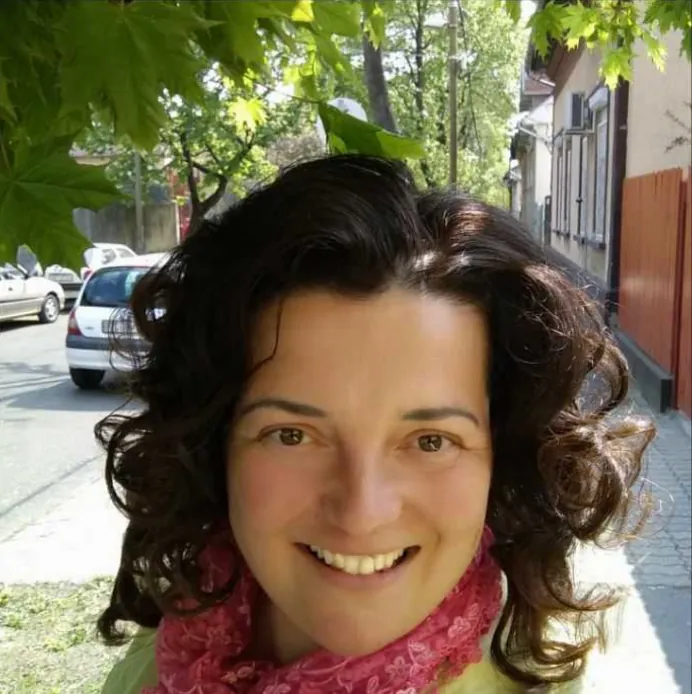 Könyv-Somorjai Martina szexualterapeuta-pornófüggőség maszturbációfüggőség internetfüggőség mobiltelefonfüggőség kezeléséről megjelent könyv mely hozzátartozóknak is segít!